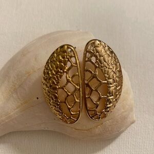 Lisa Freede Gold Textured Earrings